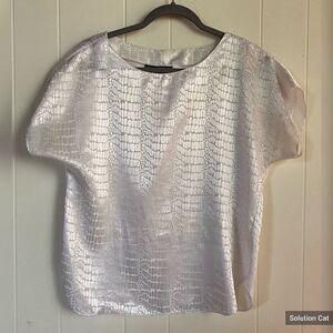 Gianna Blouse Women’s Medium White On White Leopard Pattern Casual Corpcore